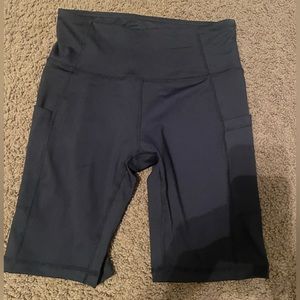 Baleaf biker shorts with pockets, size small